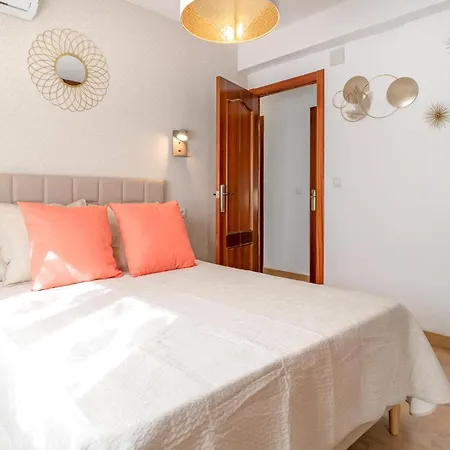 Nice In With Kitchen Malaga